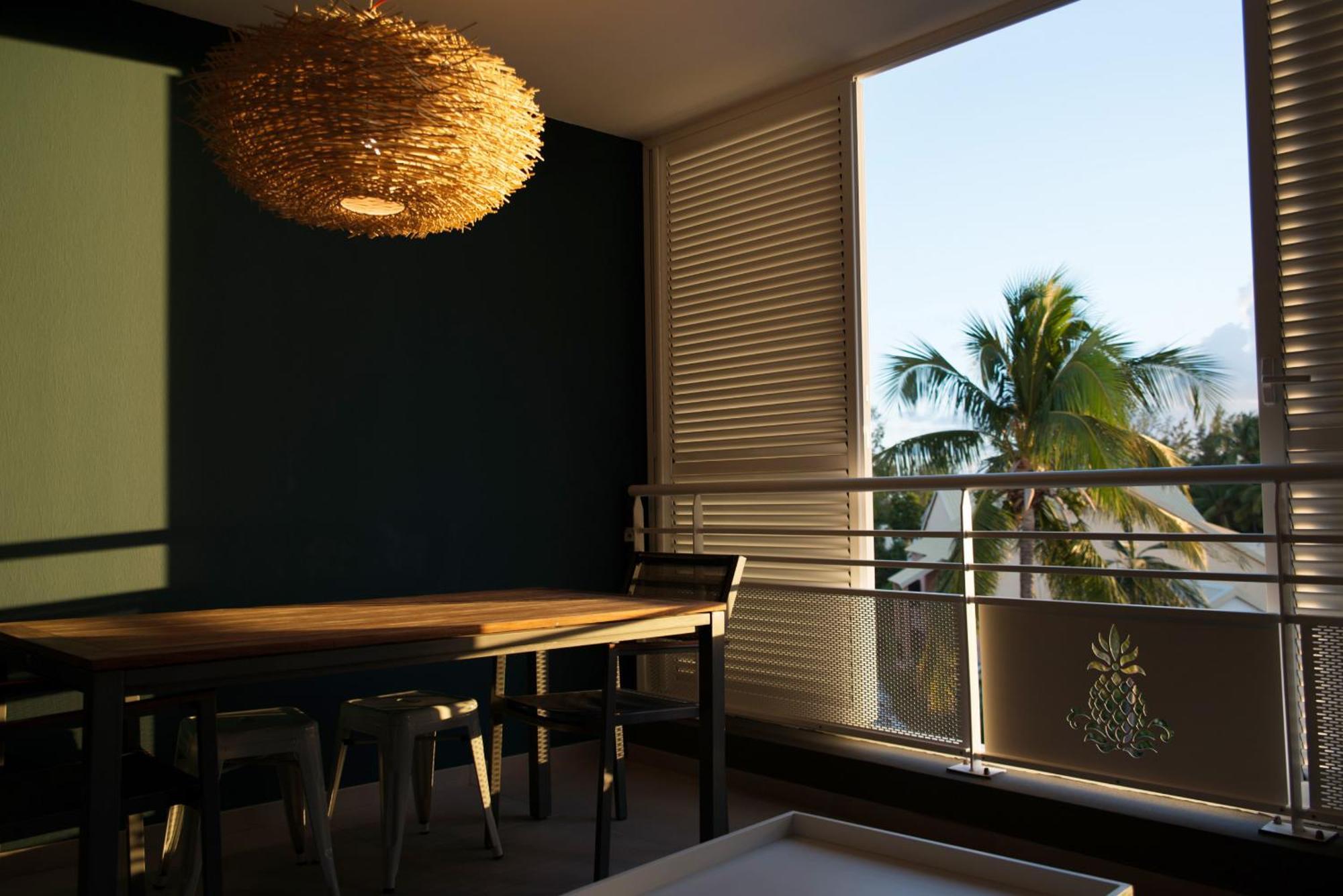Apartamento Escale Tropicale, Appart Vue Mer A 2 Min Du Lagon Saint-Gilles-les-Bains Exterior foto